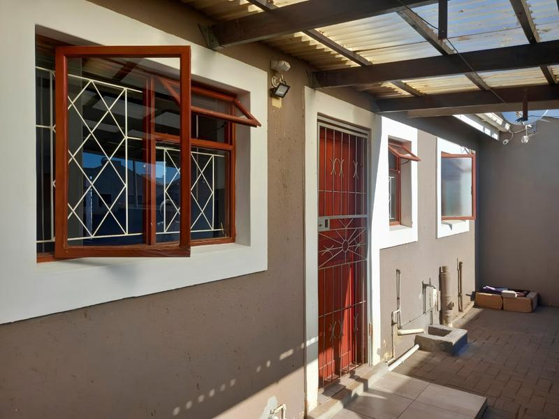 3 Bedroom Property for Sale in Mossel Bay Ext 26 Western Cape